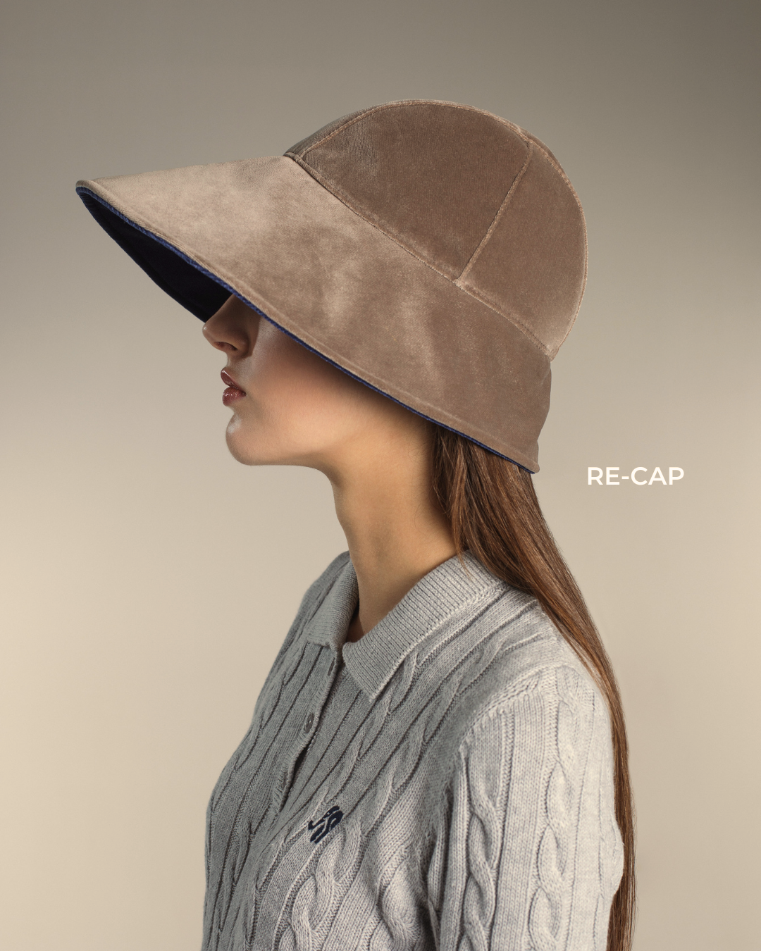 FASHION AND PLASTIC: FROM PROBLEM TO REGENERATION